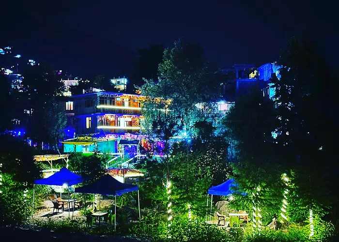 Hostel 360 Degree, Riverside Stay, Old Manali